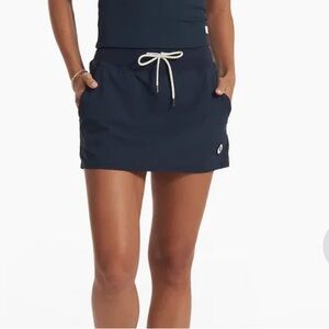 | VUORI | seabreeze skirt. Size S.